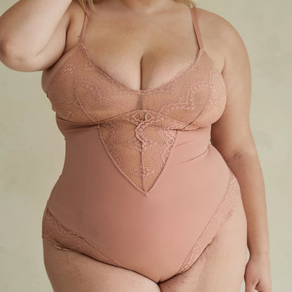 Sculpting Lace Shapewear Bodysuit